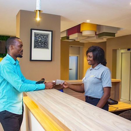 Merina Hotel Yaoundé Dış mekan fotoğraf