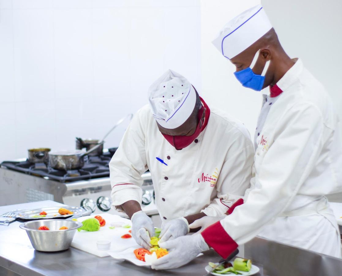 Merina Hotel Yaoundé Dış mekan fotoğraf