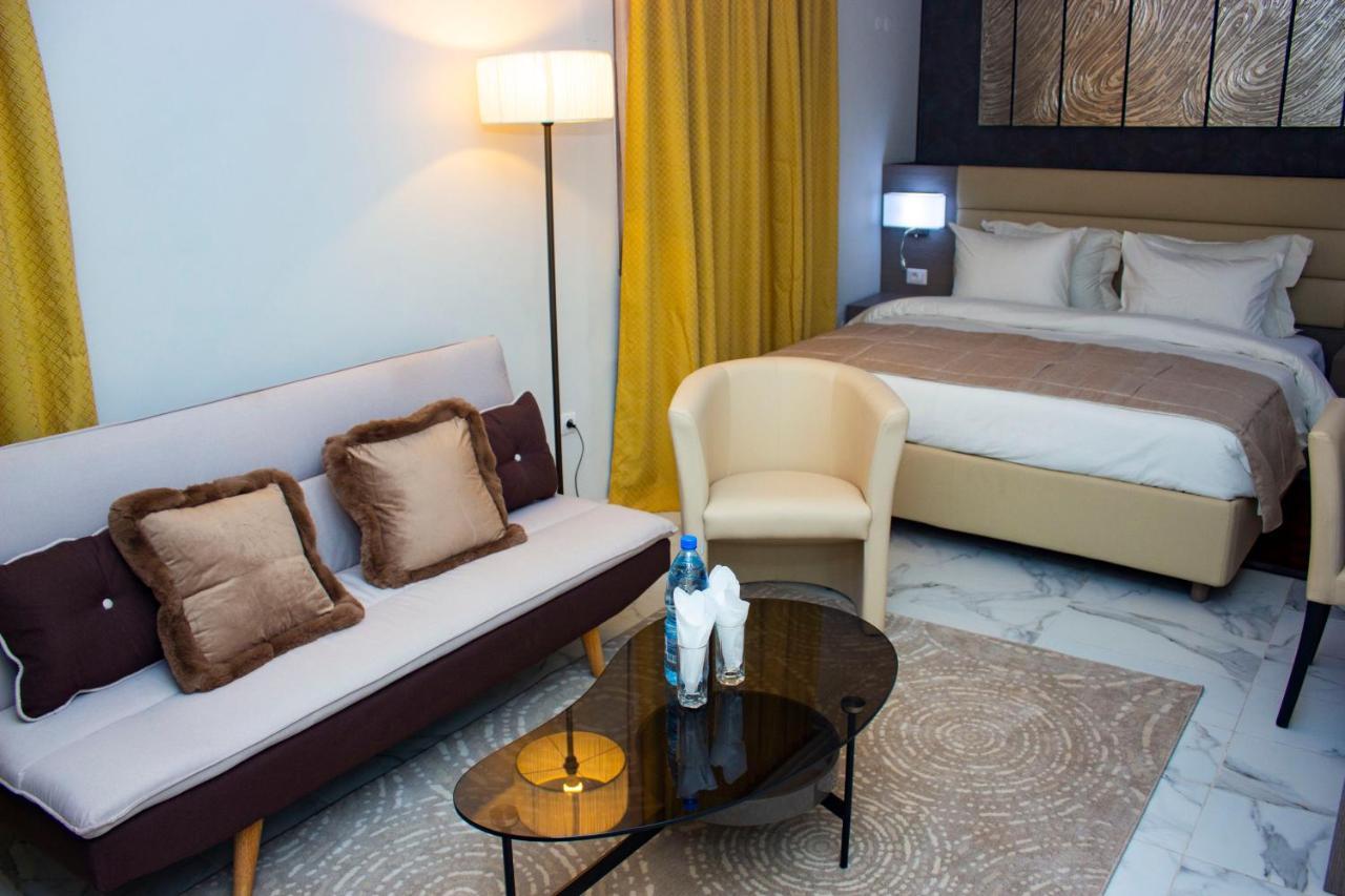 Merina Hotel Yaoundé Dış mekan fotoğraf