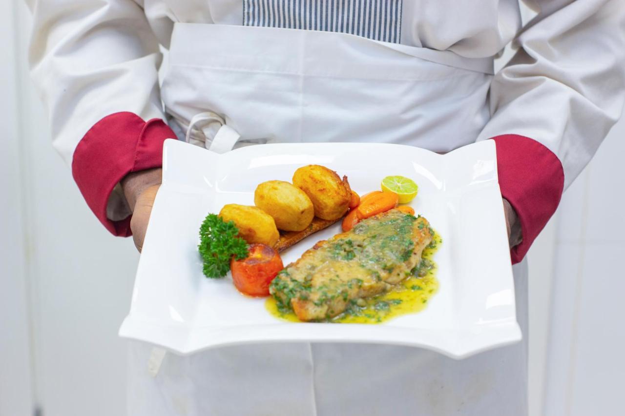 Merina Hotel Yaoundé Dış mekan fotoğraf