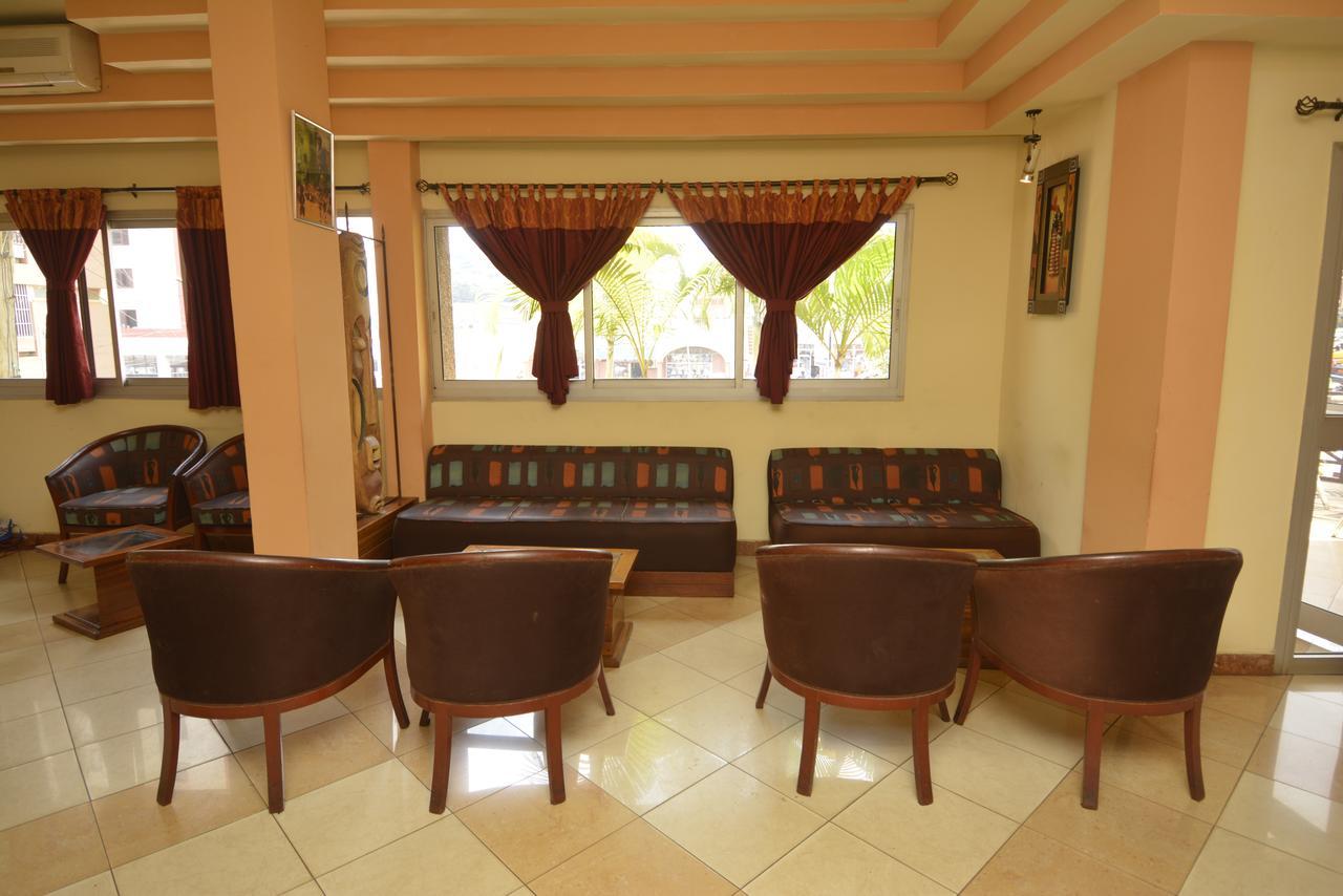 Merina Hotel Yaoundé Dış mekan fotoğraf