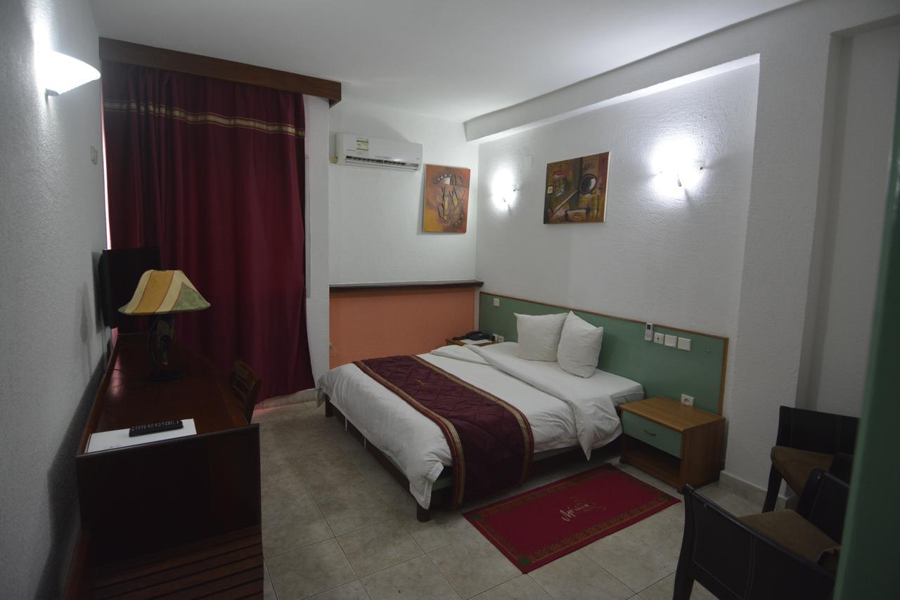 Merina Hotel Yaoundé Dış mekan fotoğraf
