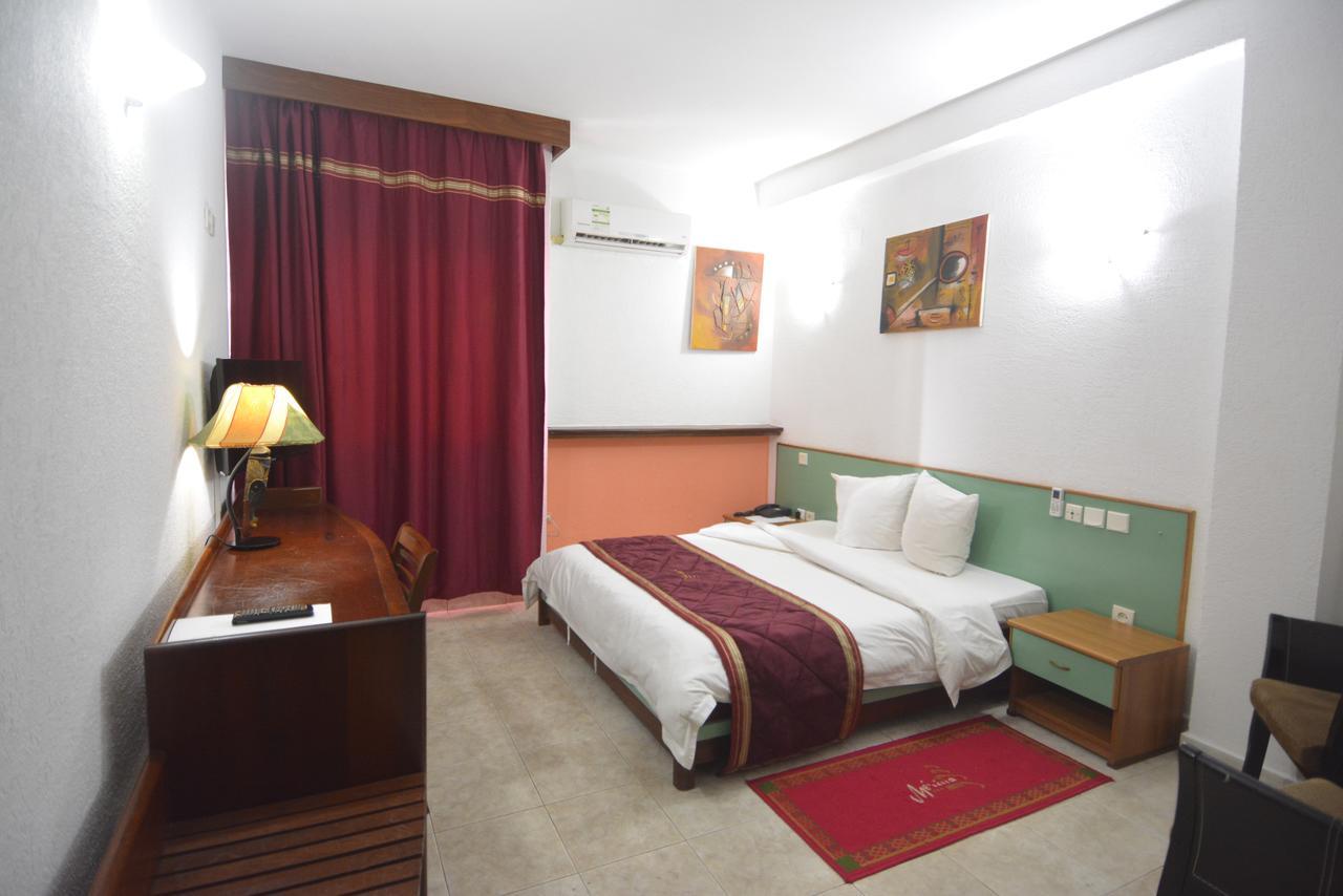 Merina Hotel Yaoundé Dış mekan fotoğraf